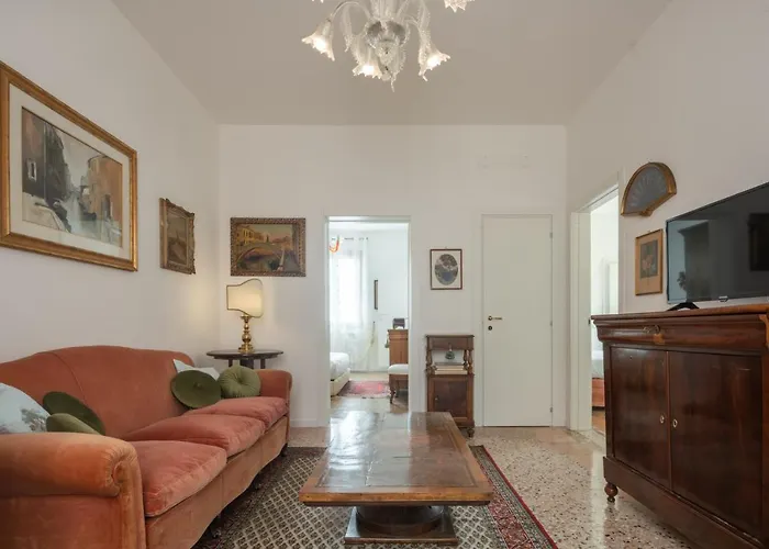 Tiepolo Apartment In The Biennale District R&R